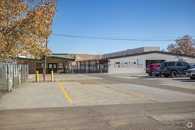 Elementary students can attend Verdi Elementary.