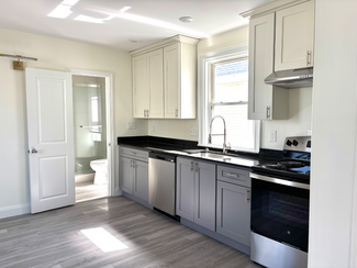 39 Freeman St Unit 2, Framingham, MA 01702