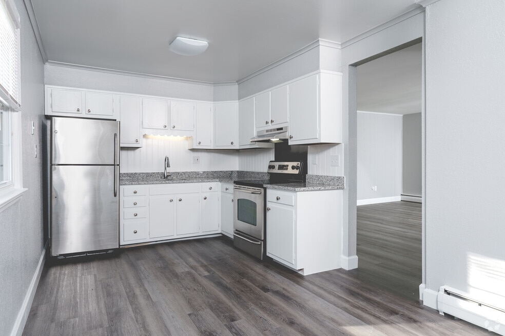 Hammonton Gardens, Hammonton, NJ 08037 - photo 1