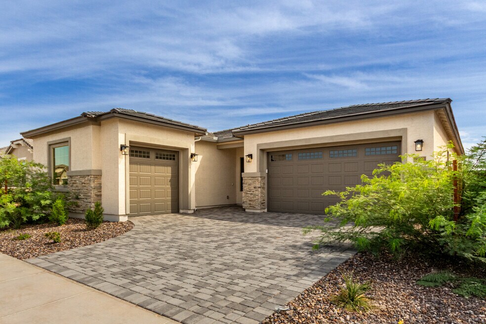 18203 W Watkins St, Goodyear, AZ 85338 - photo 1
