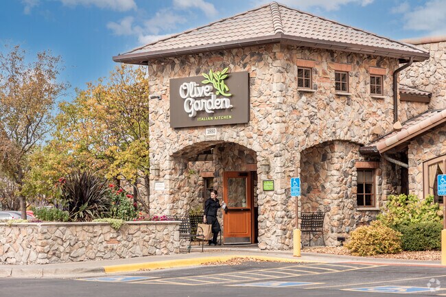 Residents can enjoy the great food Olive Garden offers in Eastwood Park.