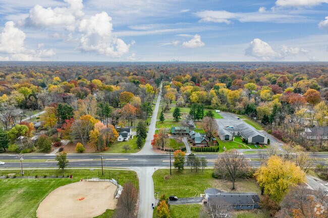 Williams Creek offers the best of both city living and a quiet lifestyle.