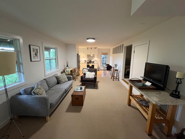 370 Richardson Way unit Mill Valley in-law u, Mill Valley, CA 94941 - photo 3