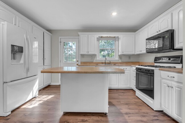 425 Centennial Ave, Lewisburg, TN 37091 - photo 6