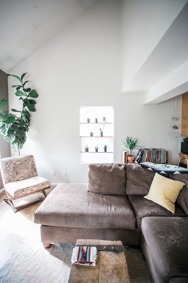 2908 Des Moines Dr, Fort Collins, CO 80525 - photo 6