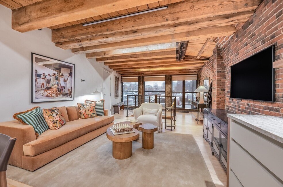 57 Fulton St unit A, Boston, MA 02109 - photo 1