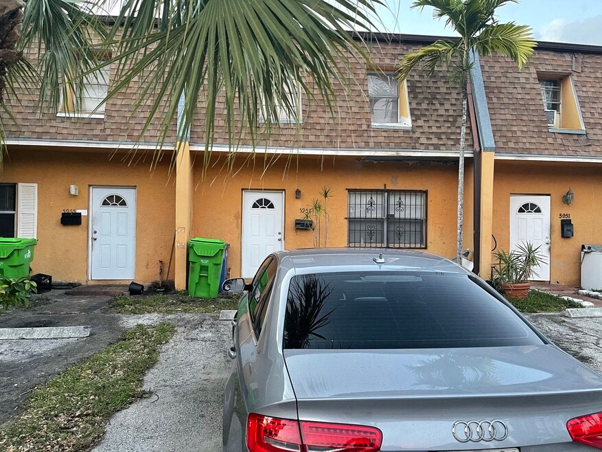 5953 NW 25th Ct, Sunrise, FL 33313 - photo 1