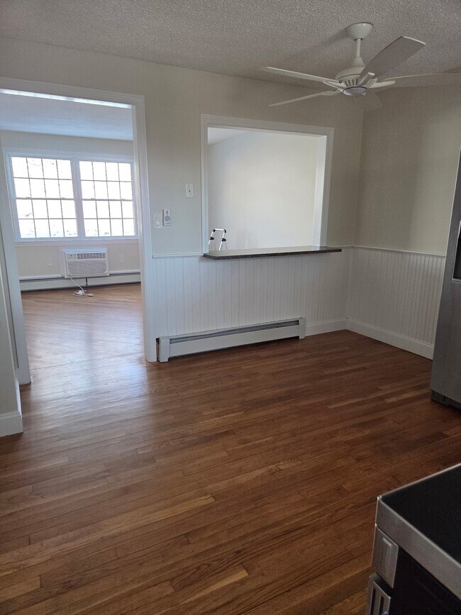 201 Regan Rd, Vernon, CT 06066 - photo 5