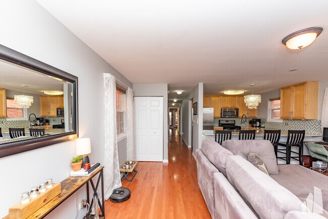 1473 N Larrabee St unit A, Chicago, IL 60610 - photo 4