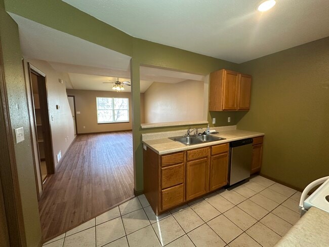 Kitchen - Main Lvl