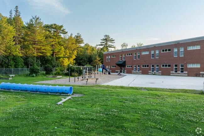 Old Town Elementary School serves area students in grades K-5.