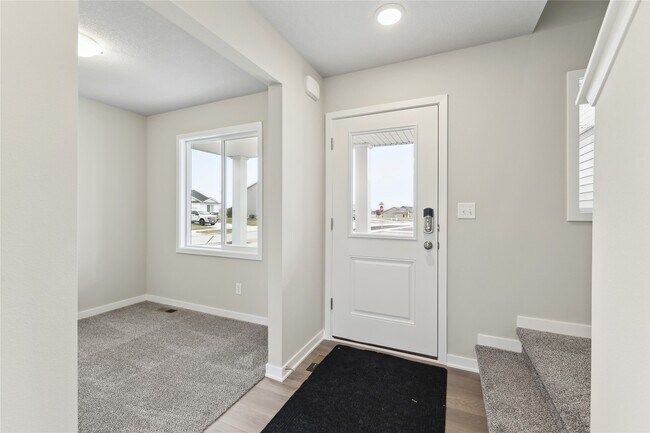 303 29th St SW, Altoona, IA 50009 - photo 7