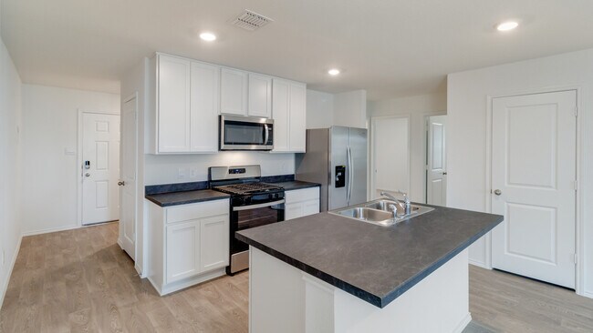 174 Ebbsfleet Dr unit 38476414, Uhland, TX 78640 - photo 3