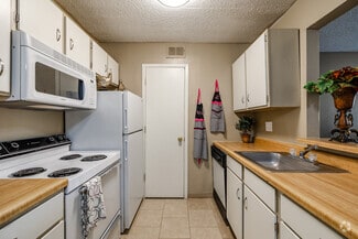 400 W Central Ave, Wichita, KS 67203