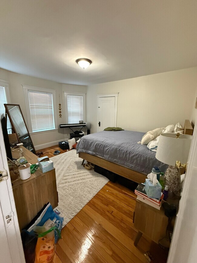 397 Broadway, Somerville, MA 02145