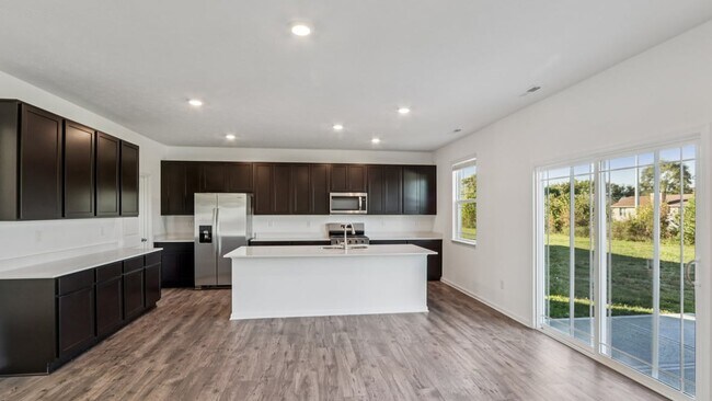 201 Ames Dr, Whiteland, IN 46184 - photo 6