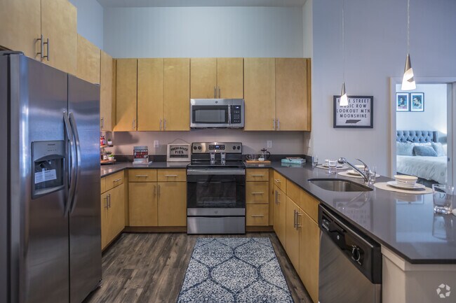 2 BR, 2 BA - Ellington