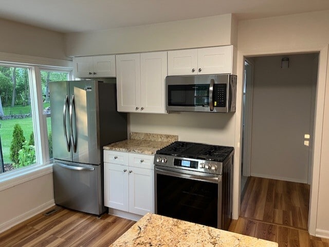 402 E Calumet Rd, Milwaukee, WI 53217 - photo 5