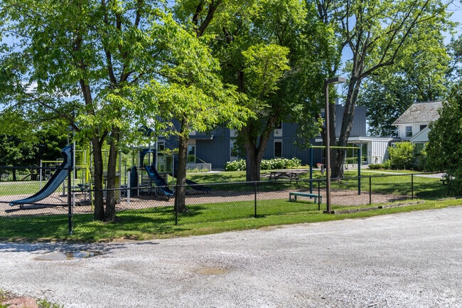 Vermont Day School in Shelburne is an independent PreK-8th Grade school