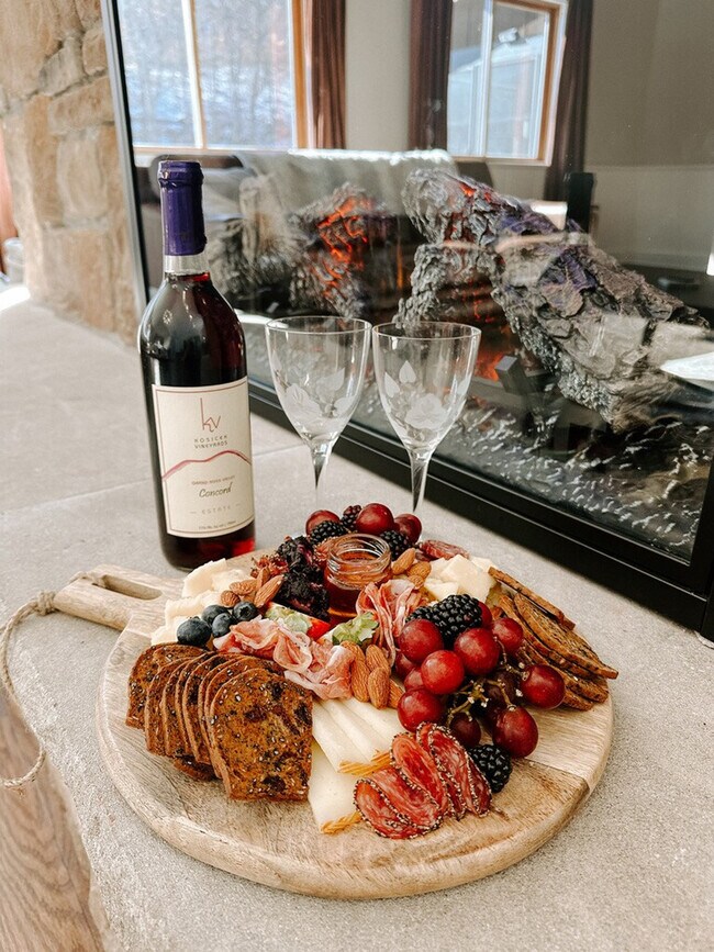 23120 Bates Rd unit ID1290641P, Sarahsville, OH 43779 - photo 5