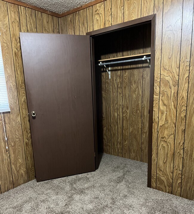 511 S Main St, Linden, TX 75563