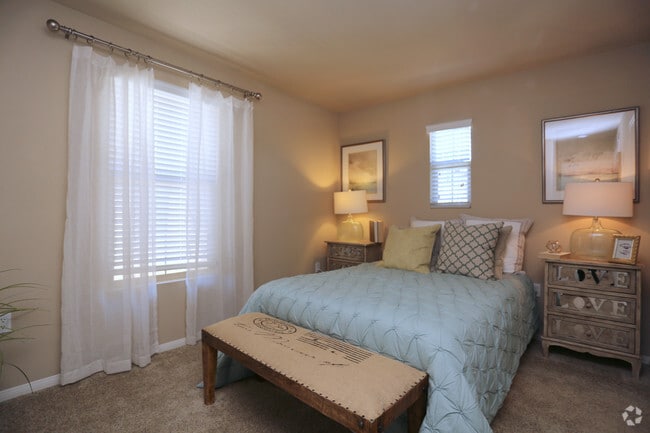 Piazza D'Oro, Oceanside, CA 92056 - photo 4