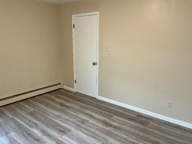 22 Rutgers St unit 2R, Belleville, NJ 07109 - photo 4