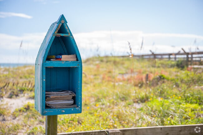 Several little free libraries are available to residents of Butler and Crescent Beaches.