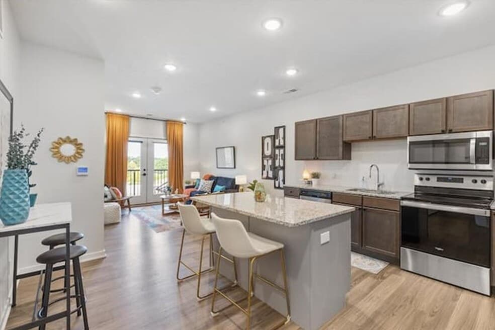 Little Bo Bungalows and Flats, Omaha, NE 68108 - photo 1