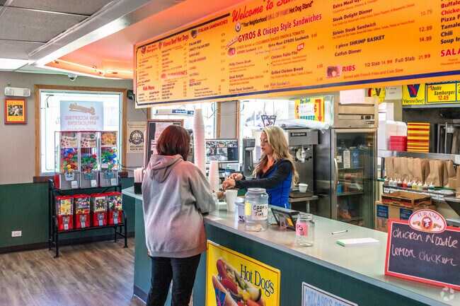 Sammie's restaurant near Round Lake Heights is great both for takeout or dining in.