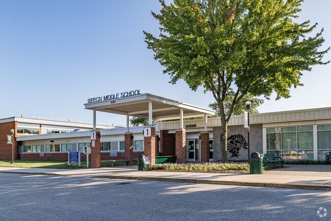 Rippon Middle School receives a B-minus by Niche.