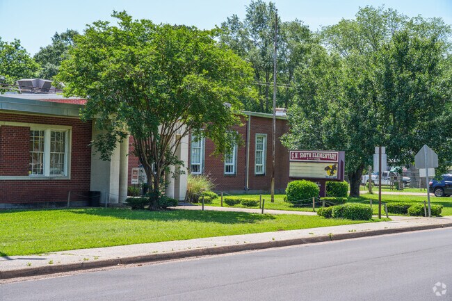 G.N. Smith Elementary School is a part of the Jackson Public School District.