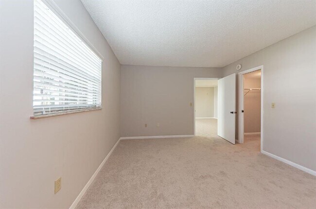 1122 25th St unit 3, Vero Beach, FL 32960 - photo 6