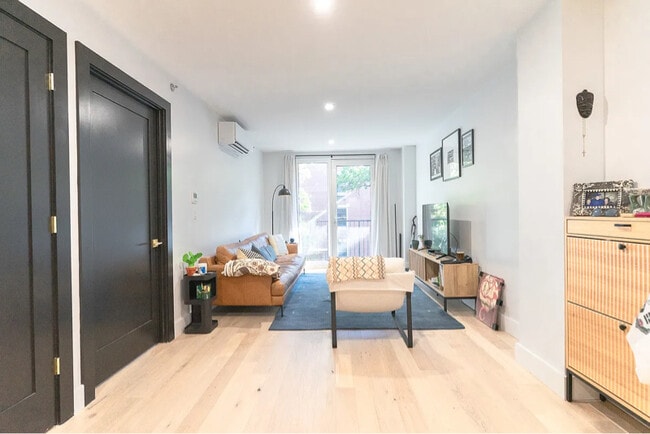 154 Lenox Rd unit 5, Brooklyn, NY 11226 - photo 2