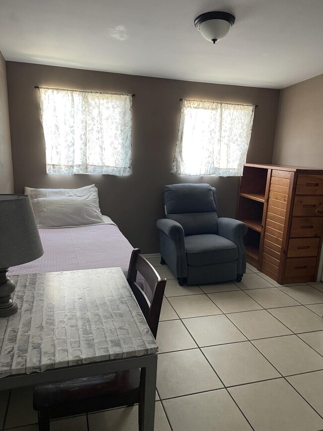 1742 W Belfast St Unit Studio attached to house, Mesa, AZ 85201