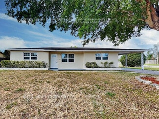 1235 Wynnewood Dr, West Palm Beach, FL 33417