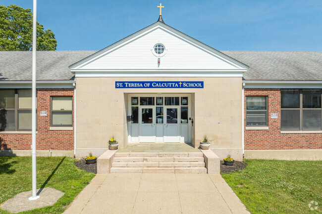 Book your student-teacher introductory meeting with admissions at St. Teresa of Calcutta School.