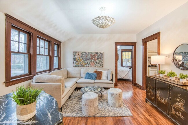 3073 Fairmount Blvd unit ID1288914P, Cleveland, OH 44118 - photo 3