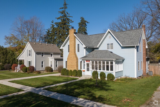 Older homes sport eye-catching designs near Downtown Williamston.
