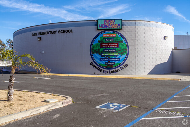 Date Elementary School provides education in the neighborhood of Fontana.