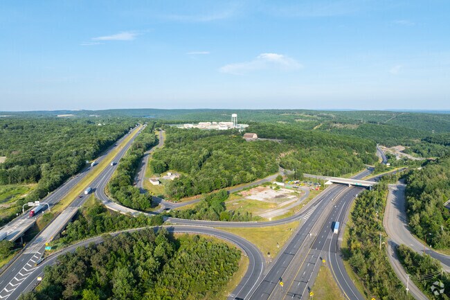 Lawtons Hill is conveniently located near several major highways.