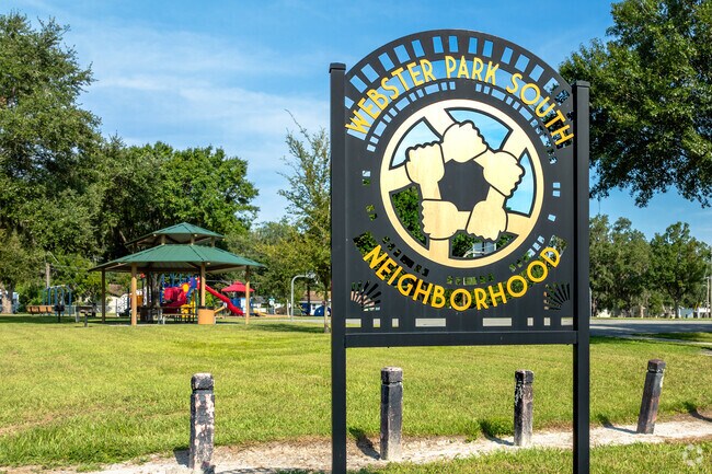 The Webster Park South neighborhood is in the beautiful Florida City of Lakeland.