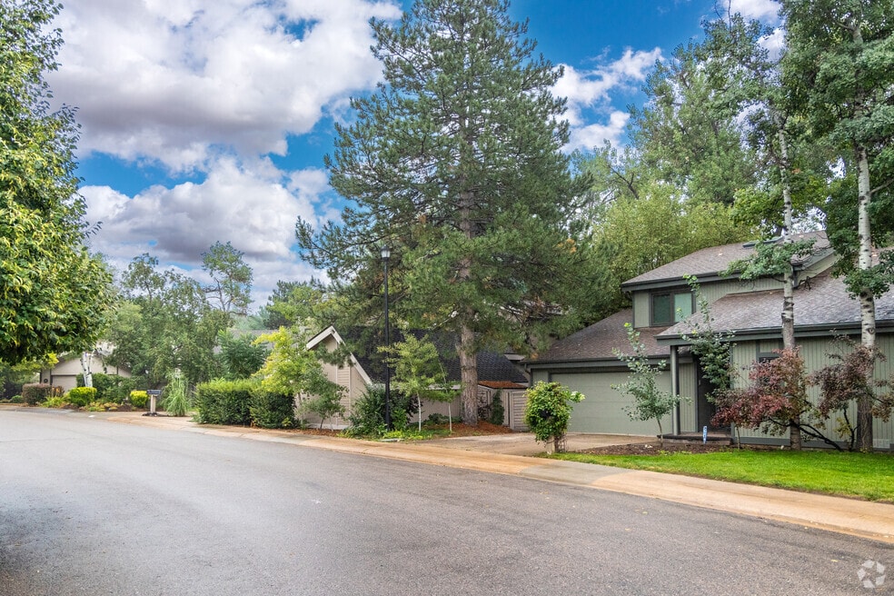 NH_WarrenShores_535492_P2_V1_BJ_082224