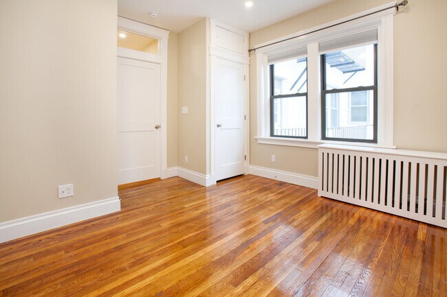 1111 Boylston St unit 33, Boston, MA 02215 - photo 6