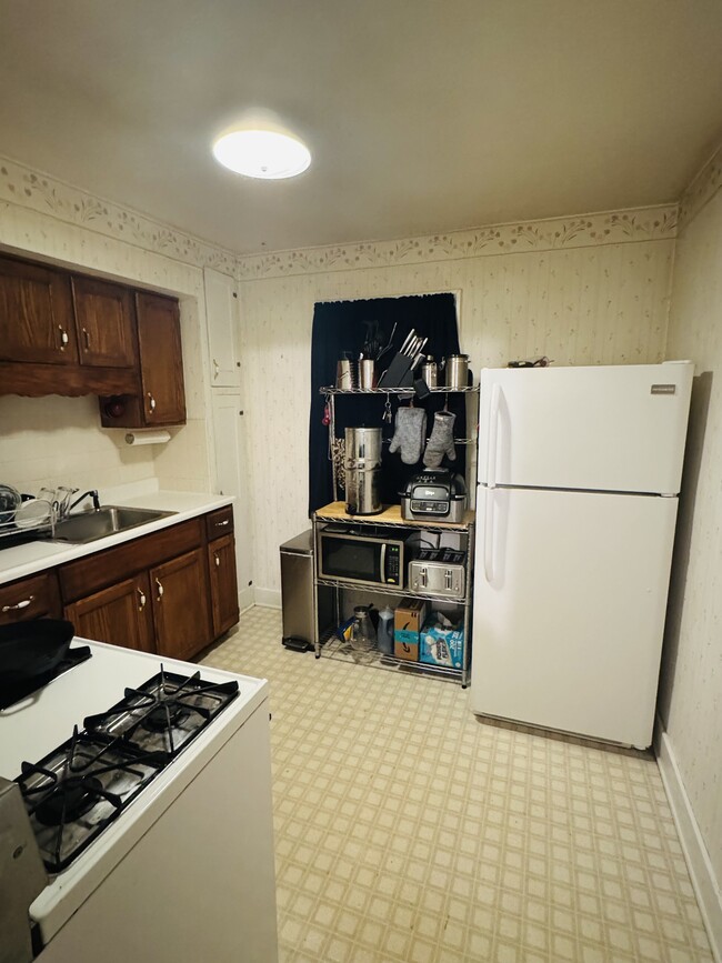 263 Victoria Blvd Unit Upper, Buffalo, NY 14217