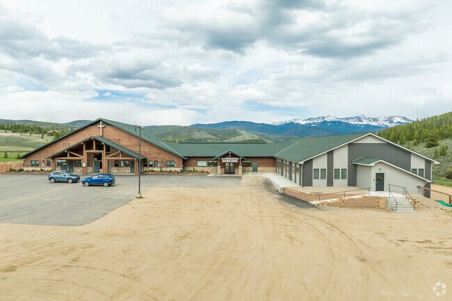 The teacher-to-student ratio at Grand County Christian Academy is 1:6.