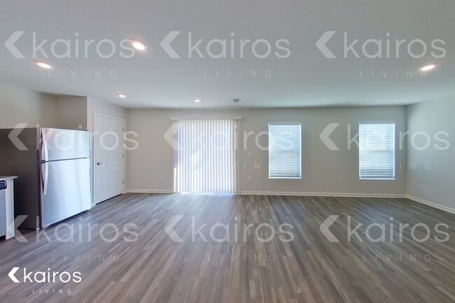 1762 Nebraska Loop, Sumterville, FL 33585 - photo 4