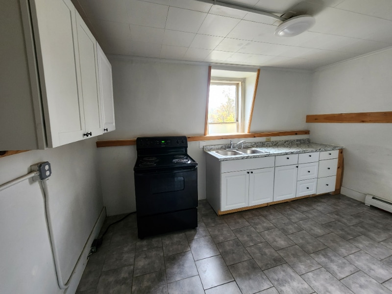 4 Carnes Rd unit 3, East Barre, VT 05641 - photo 1