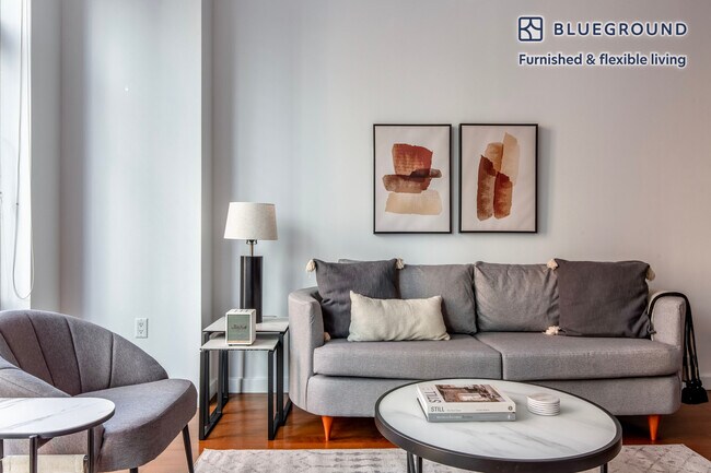 1600 Broadway on the Square Condominium unit FL19-ID1333, New York, NY 10019 - photo 2