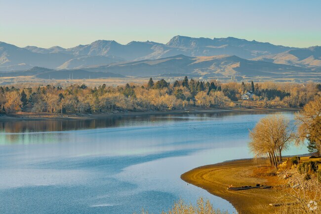 Miramont is close to the renowned Fossil Creek Reservoir, providing beauty all around.